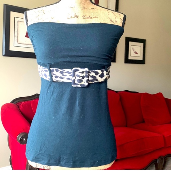 Express Tops - Super Cute Express Top w/ Leopard Belt!!